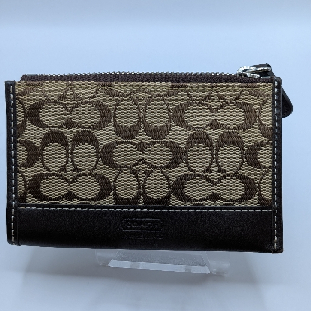 Coach Signature Brown Canvas Leather Zip Card Case w Keychain NWOT - Picture 2 of 7